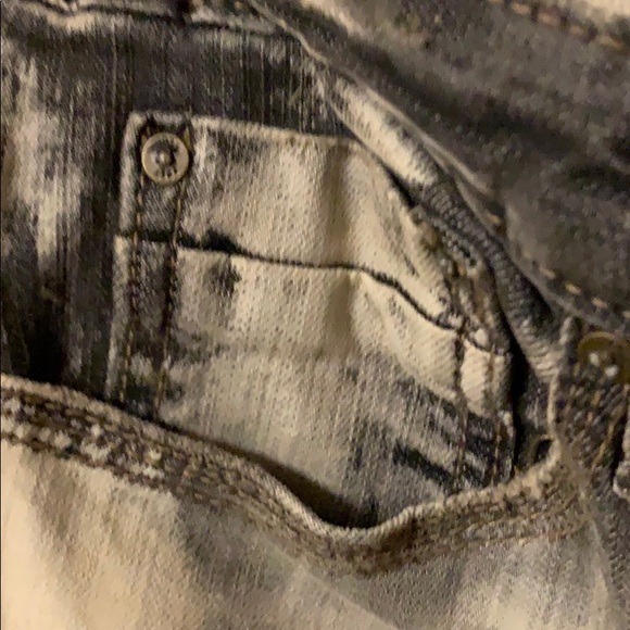 Free people jeans. Gray and white. Very cool. - Picture 4 of 7